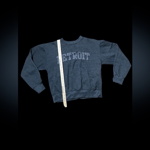 Gray Sweatshirt With Detroit on Front - Picture 9 of 9